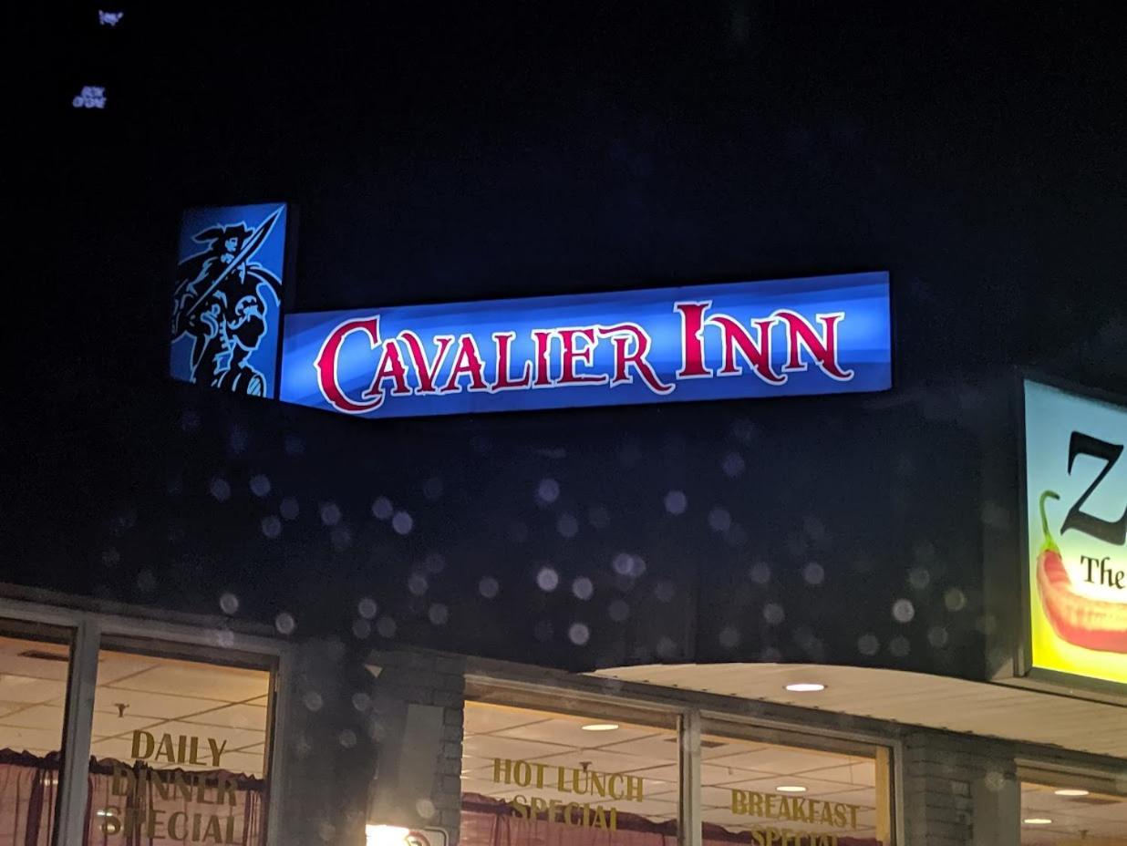 温尼伯 骑士宾馆酒店 外观 照片