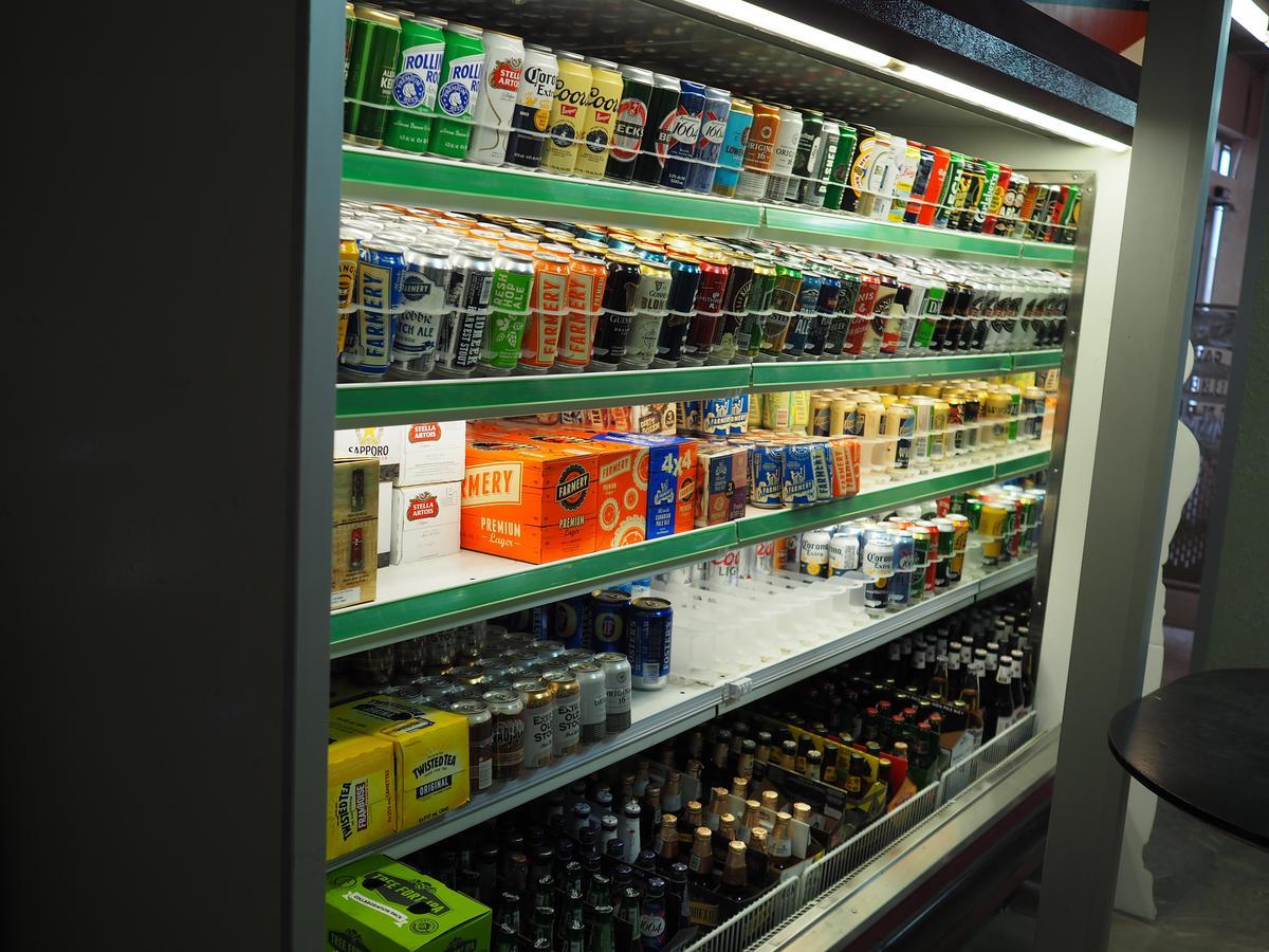 温尼伯 骑士宾馆酒店 外观 照片